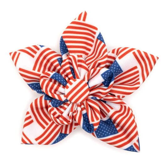 Patchwork Flag Flower: Large / Red/White/Blue