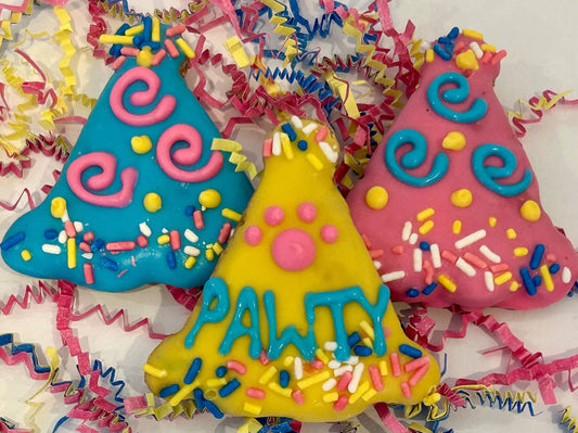 Delco Peanut Butter PAWTY Hat Dog Treats