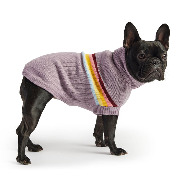 The GF Pet Retro Sweater is a must for trendsetting dogs with its’ bold, cool and colorful retro styling. This quality multi-knit turtleneck boasts a comfortable, sculpted unisex fit, secure ribbed arm holes and an authentic GF PET Logo Patch. Irresistible!! 